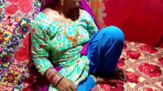 हिन्दी सेक्सी फिल्म चुदक्कर पड़ोसन कि चुदाई