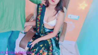 Pornika Bhabhi Seduces Her Employee Hindi Hot Sex Video